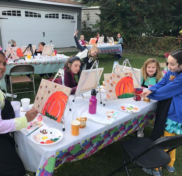 How Can You Host a Fun and Creative DIY Art Party at Home?